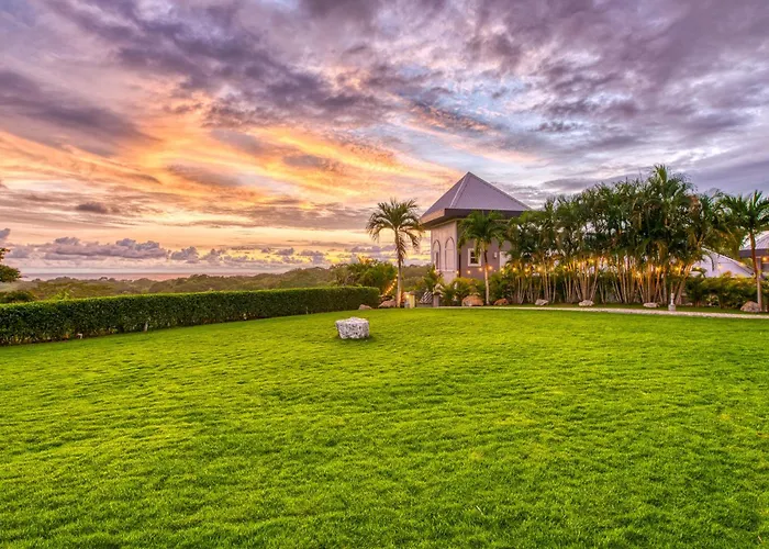 Castillo Colonial - By Pura Villa Nosara